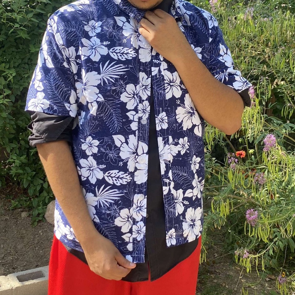 men’s blue hawaiian shirt
